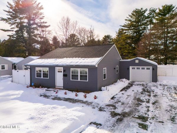 43 Hillcrest Avenue, Queensbury, NY 12804