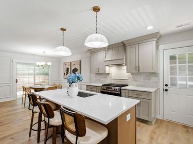 425 E Millbrook Road, Raleigh, NC 27609