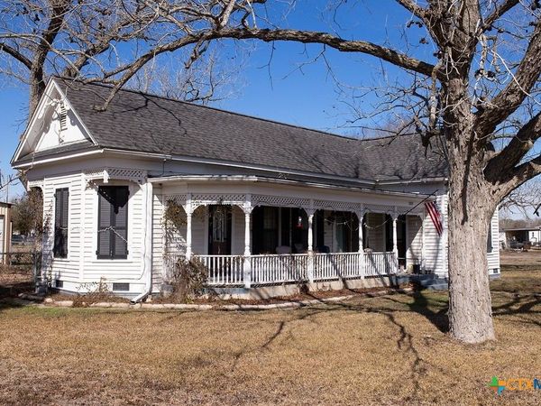 202 E 4th St., Nordheim, TX 78141