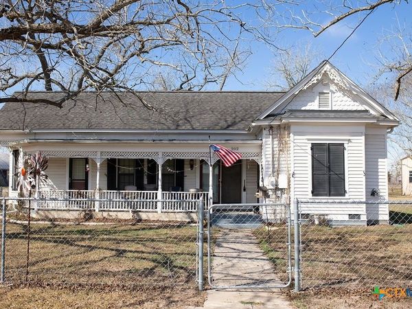 202 E 4th St., Nordheim, TX 78141