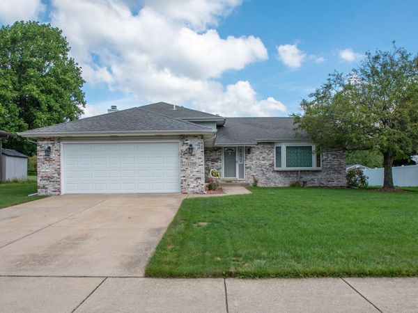 13100 Snowberry Lane, St. John, IN 46373
