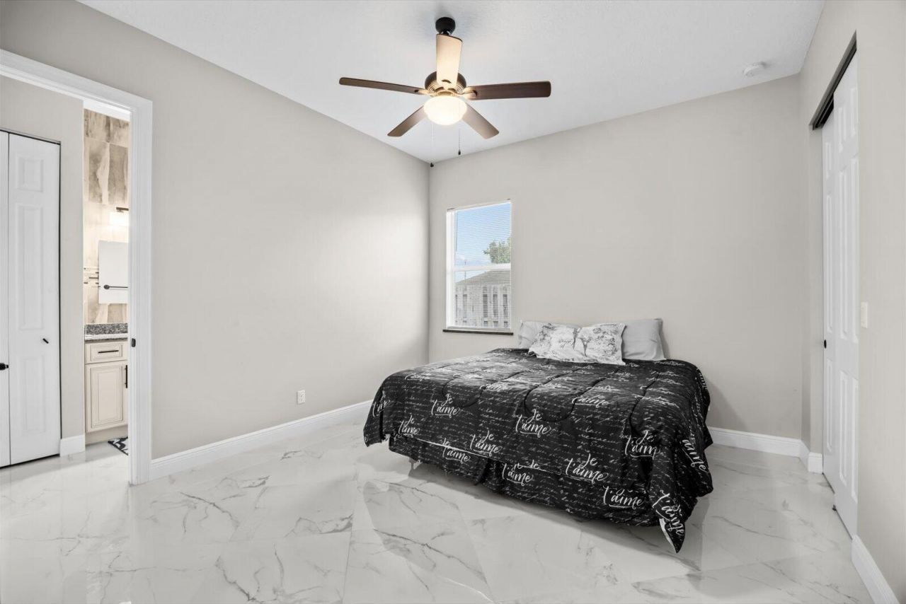 562 SW Souris Avenue, Port Saint Lucie, FL 34953 Photo