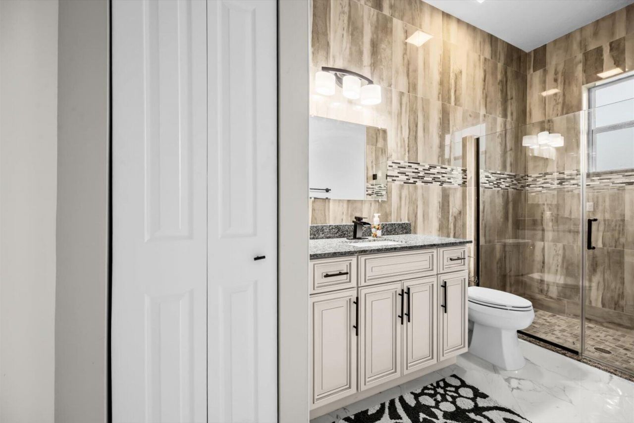 562 SW Souris Avenue, Port Saint Lucie, FL 34953 Photo