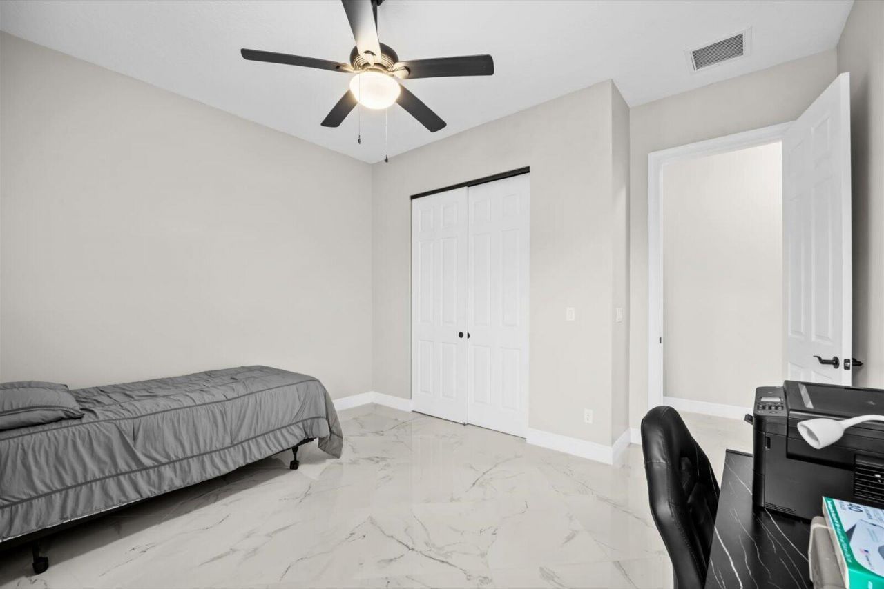 562 SW Souris Avenue, Port Saint Lucie, FL 34953 Photo