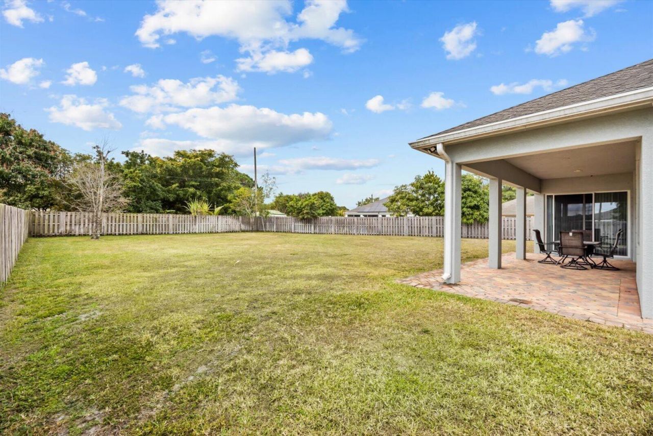 562 SW Souris Avenue, Port Saint Lucie, FL 34953 Photo