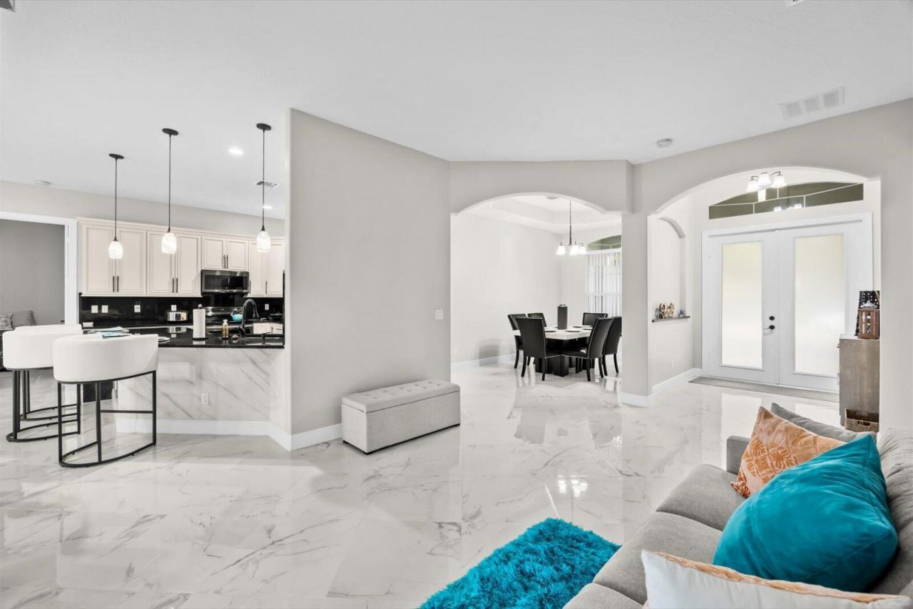 562 SW Souris Avenue, Port Saint Lucie, FL 34953 Photo