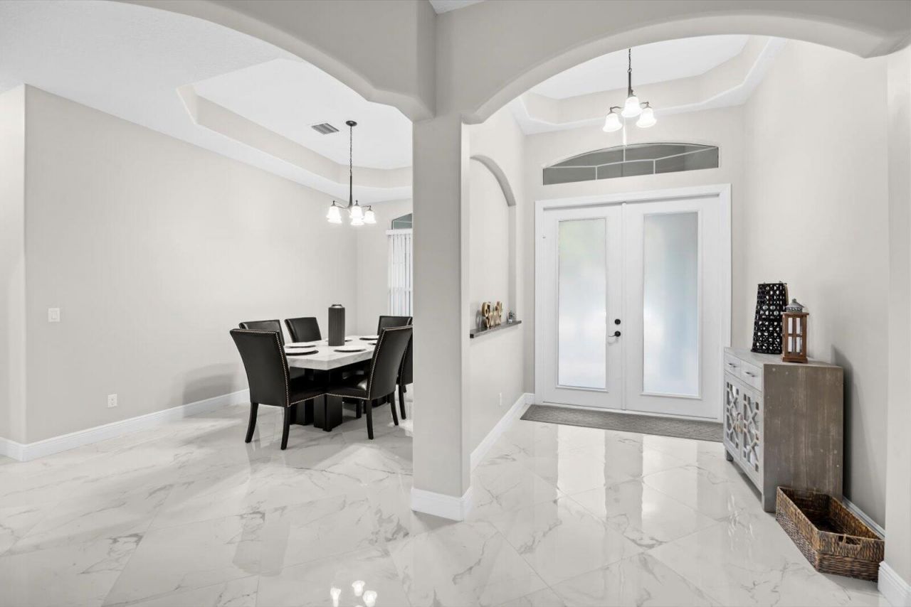 562 SW Souris Avenue, Port Saint Lucie, FL 34953 Photo