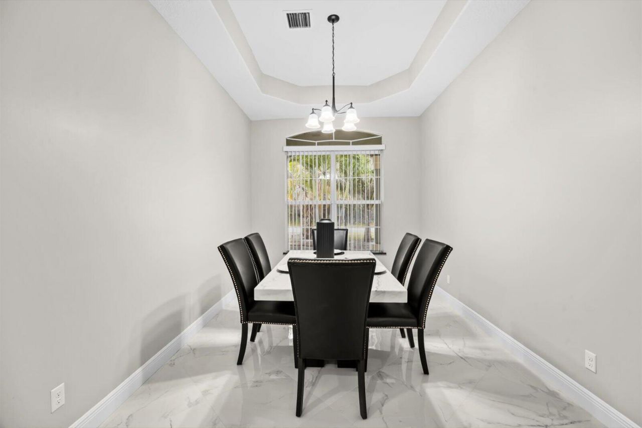 562 SW Souris Avenue, Port Saint Lucie, FL 34953 Photo