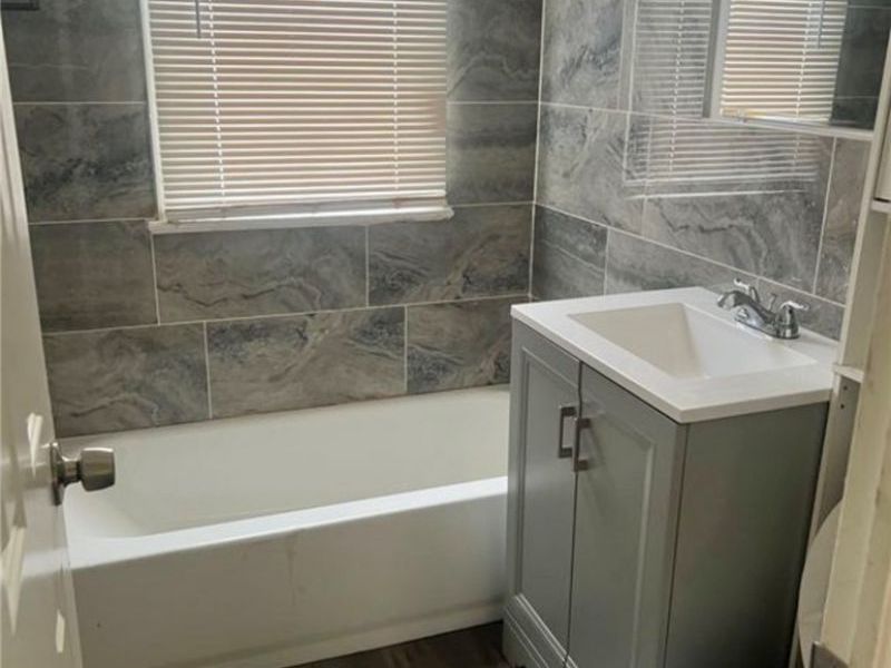 3981 Wendy Drive, Cleveland, OH 44122 Photo 4