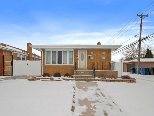 12943 S Manistee Avenue, Chicago, IL 60633