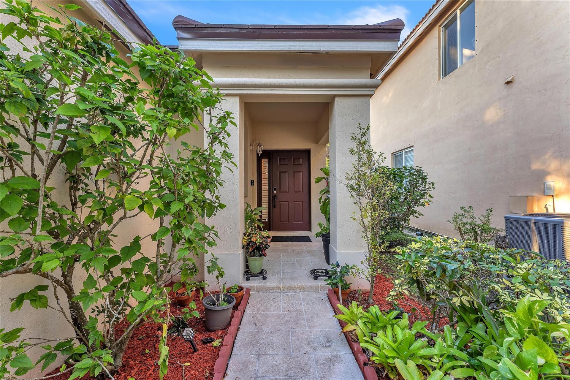 1059 Golden Cane Drive, Weston, FL 33327 Photo