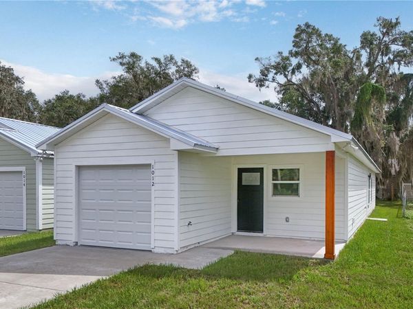 1012 E HAZZARD, EUSTIS, FL 32726