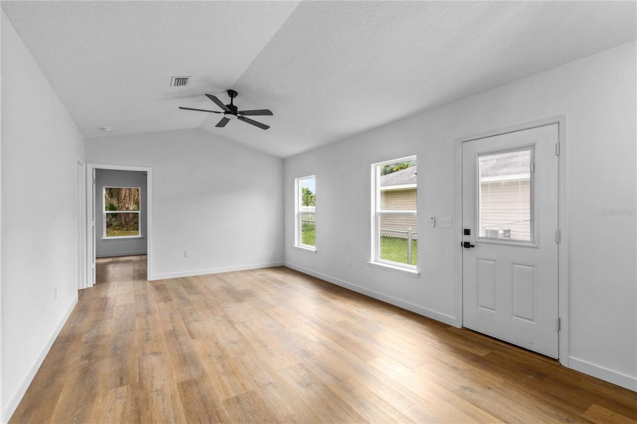 1012 E Hazzard, Eustis, FL 32726 Photo