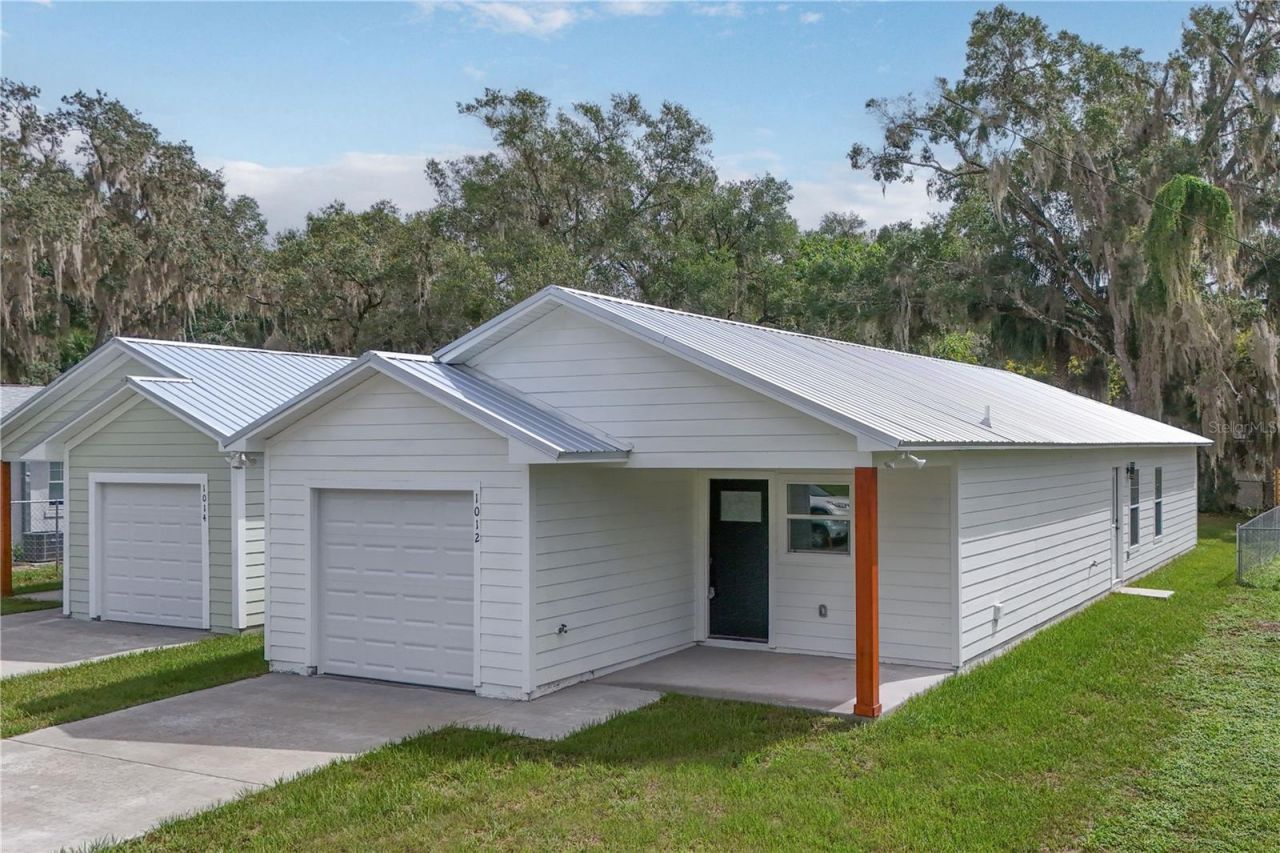 1012 E Hazzard, Eustis, FL 32726 Photo