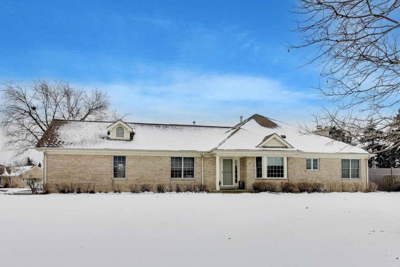 4408 Hammersmith Lane, Glenview, IL 60026 Main Photo