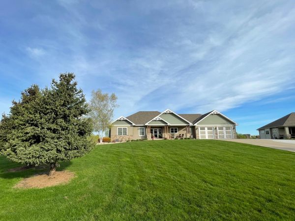 225 Alaina Place NE, Sauk Rapids, MN 56379
