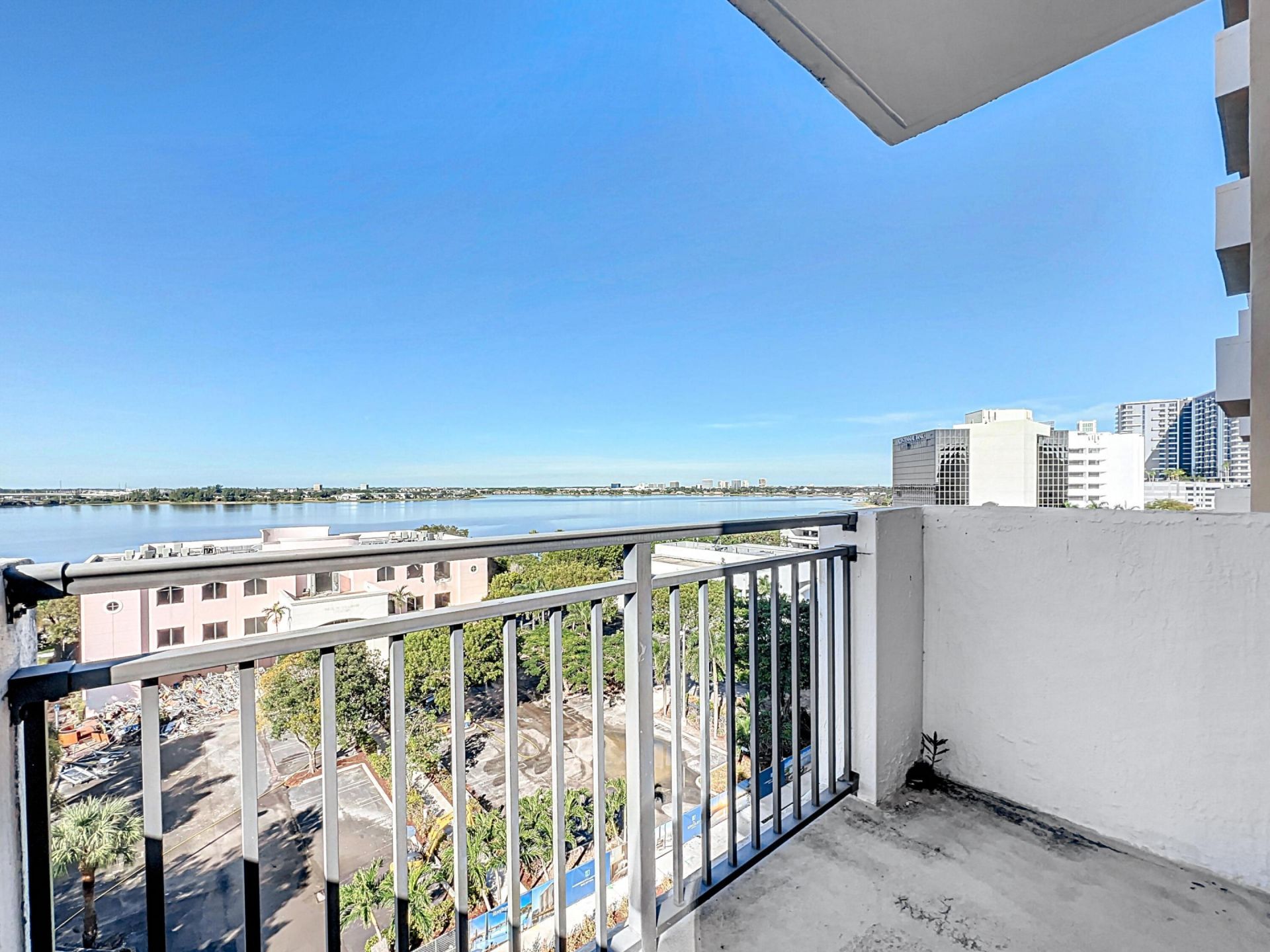 616 Clearwater Park Road, Unit 713, West Palm Beach, FL 33401 Photo