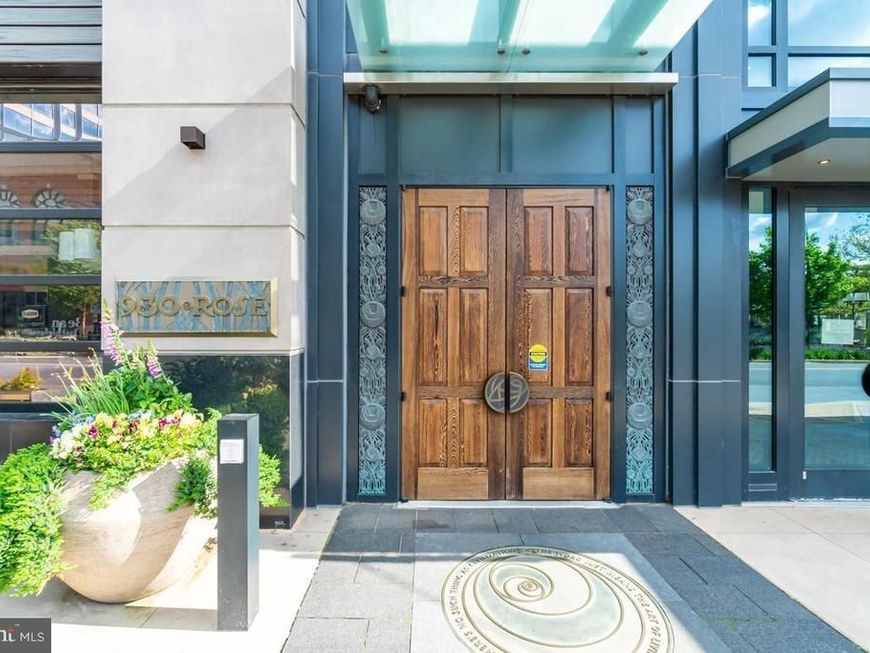 930 Rose Ave, Unit 1202, North Bethesda, MD 20852 Main Photo