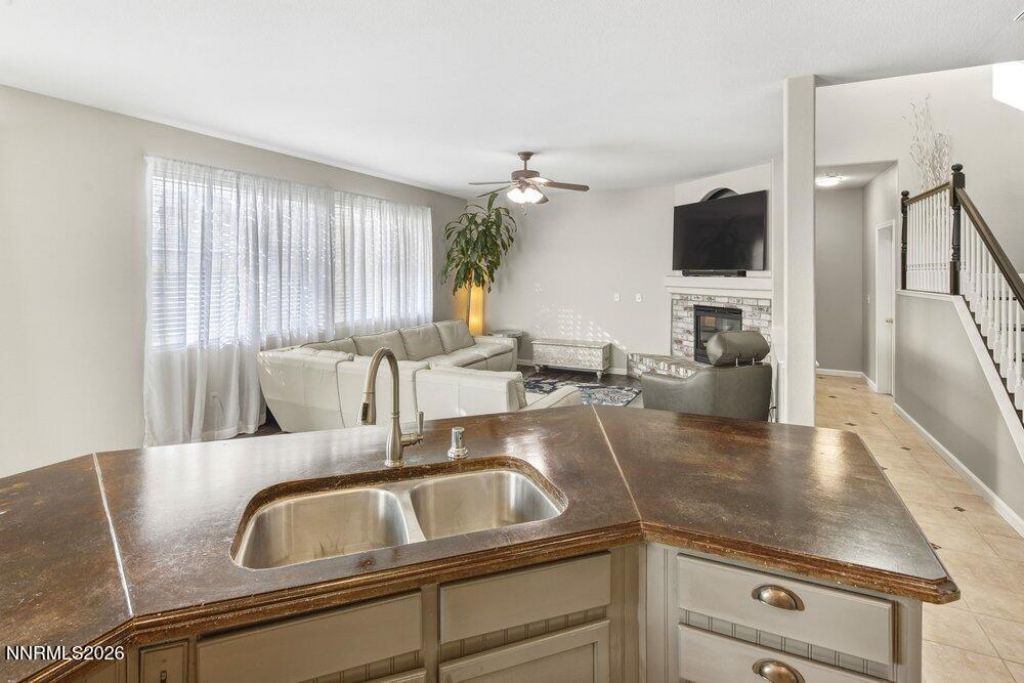 4301 Pinnacle Vista Court, Sparks, NV 89436 Photo