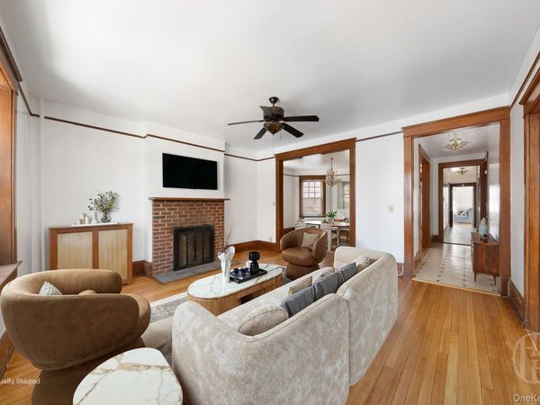 27 Locust Avenue, Unit 2S, New Rochelle, NY 10801