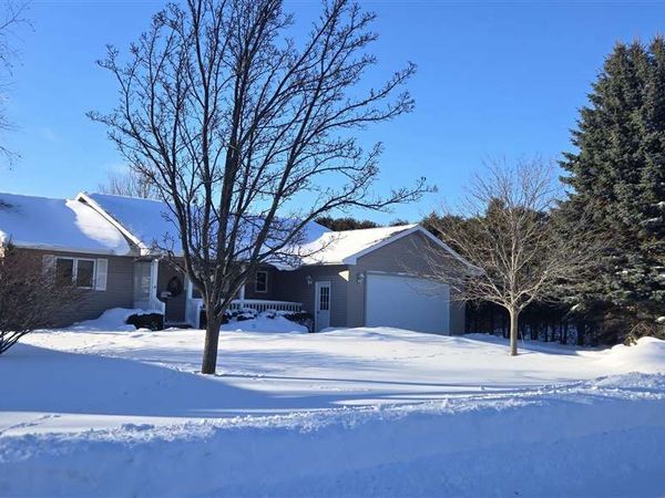 1105 Charlo, Charlevoix, MI 49720