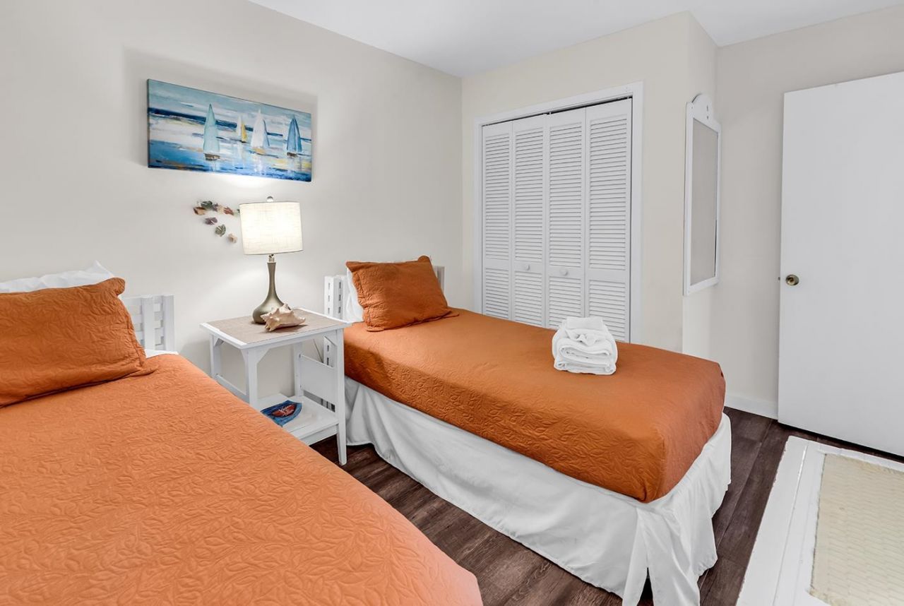 5905 S Kings Hwy. Photo 14