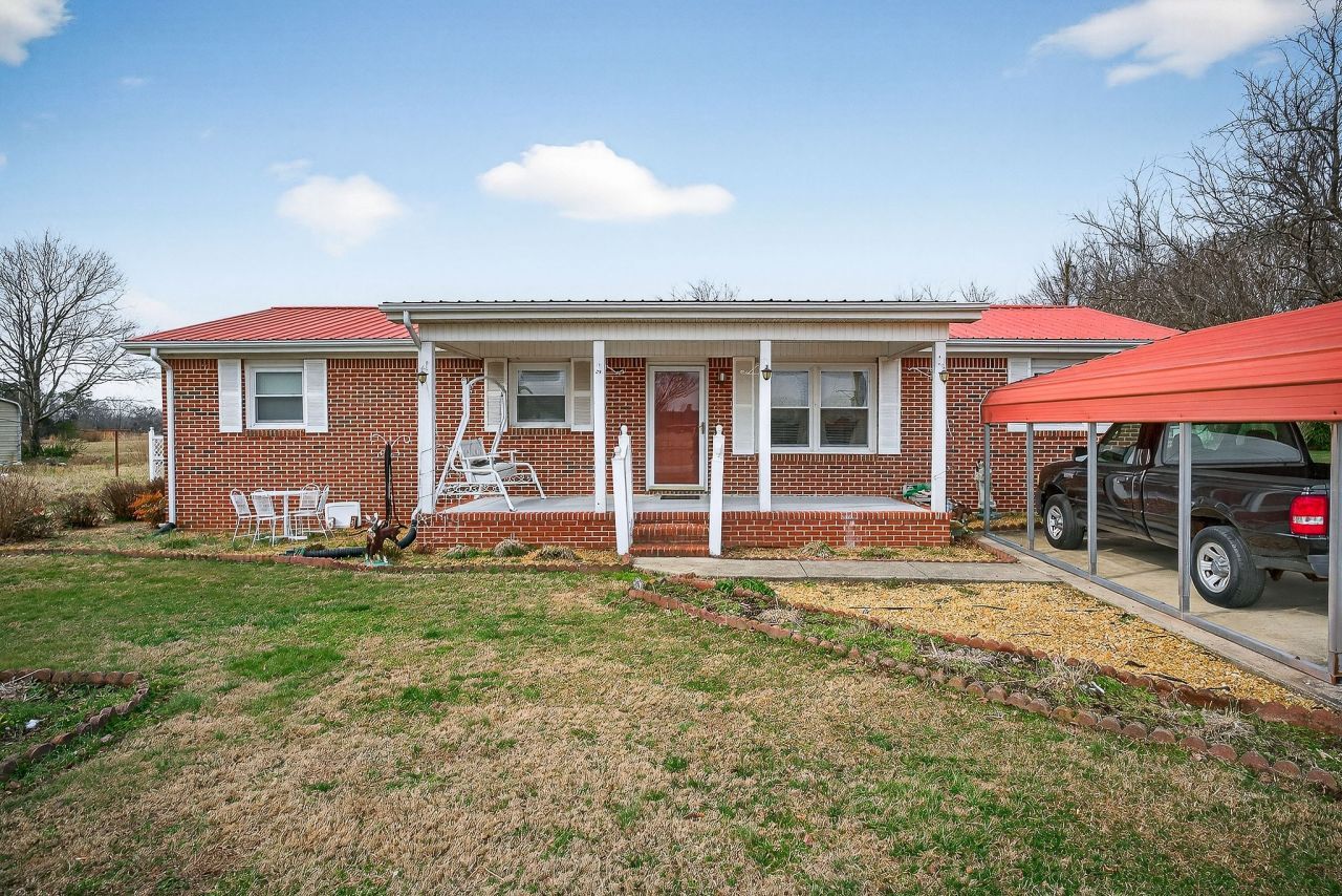 4463 Crisp Springs Rd, Mc Minnville, TN 37110 Main Photo