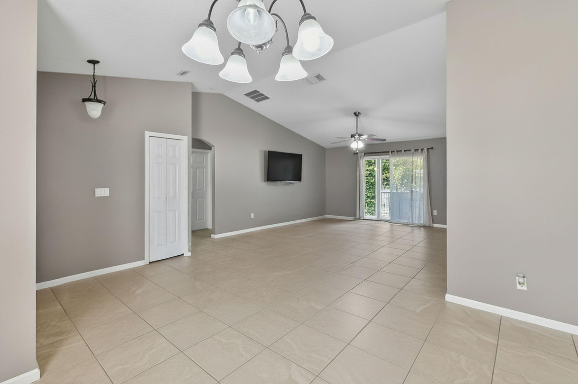 933 SW General Patton Terrace, Port Saint Lucie, FL 34953 Photo