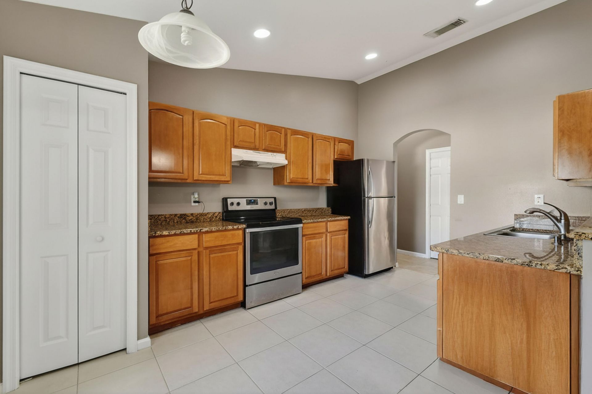 933 SW General Patton Terrace, Port Saint Lucie, FL 34953 Photo