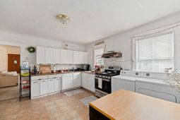 7 Gordon Street photo 4