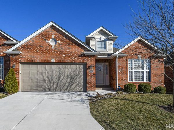 169 Tori Pines Drive, Oakville, MO 63129