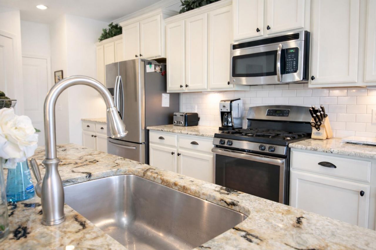 1466 Red Tide Road Photo 6