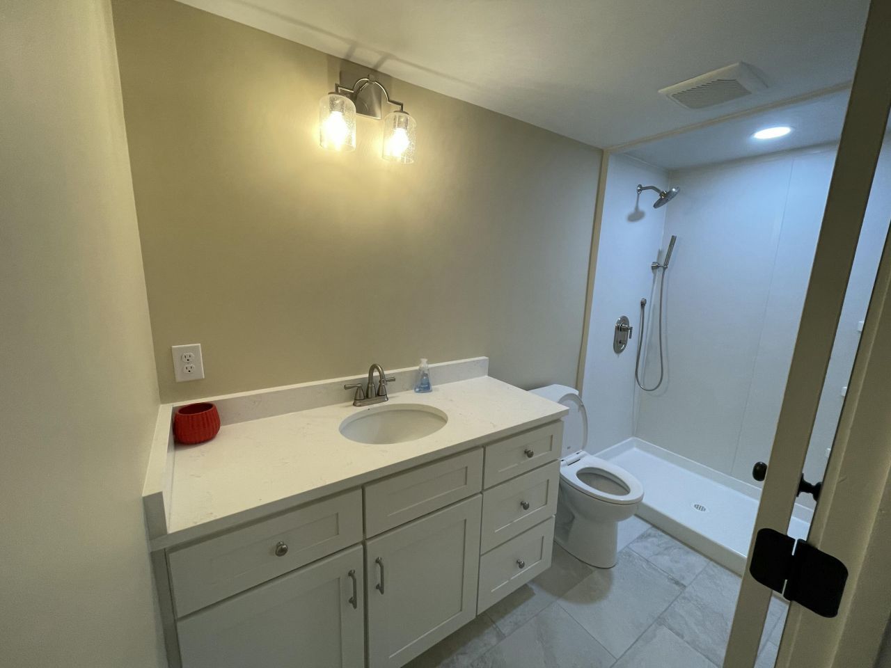 44 Hillcreek Boulevard Photo 7