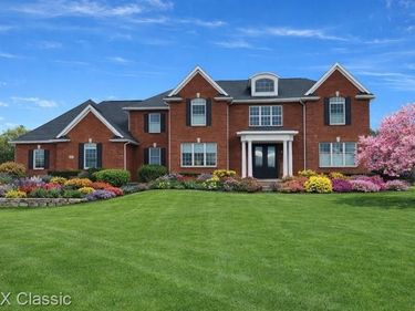 1994 Charles Court, Milford Twp, MI 48380