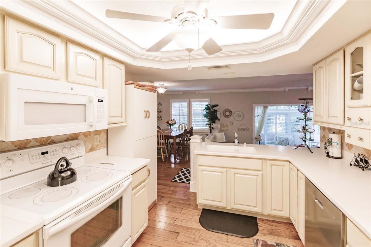 6030 E Peppertree Way, Unit 222A, Sarasota, FL 34242 Photo