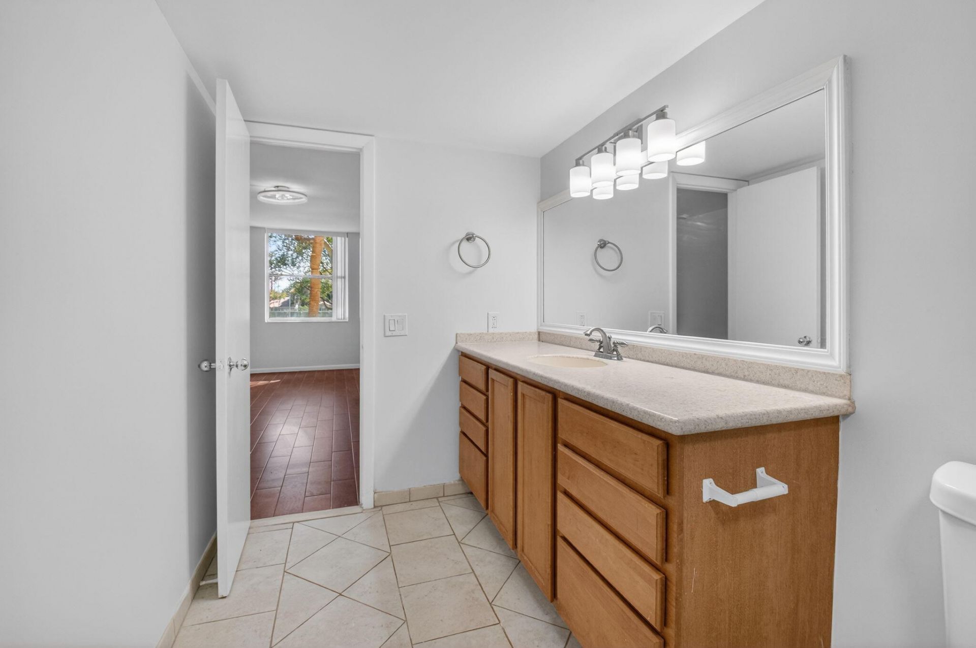 5260 NW 2nd Avenue, Unit 206, Boca Raton, FL 33487 Photo