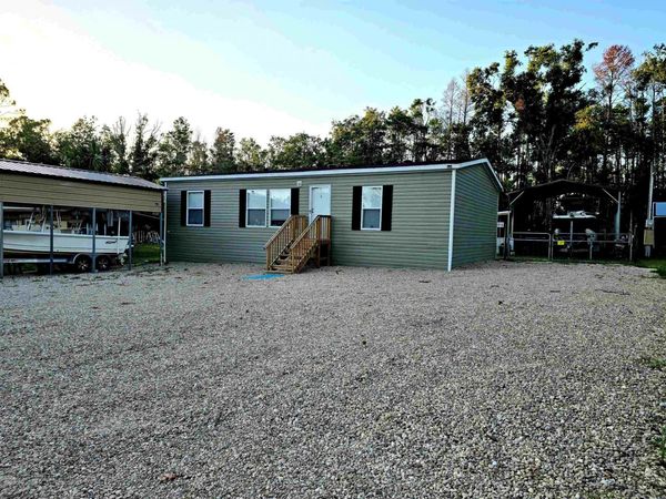 1121 NE Vaughn Lane , Steinhatchee, FL 32359