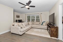 419 Azalea Drive photo 4