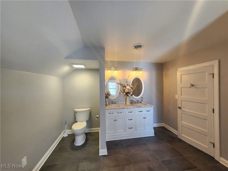 4302 John Avenue, Unit Up, Cleveland, OH 44113 Photo 6