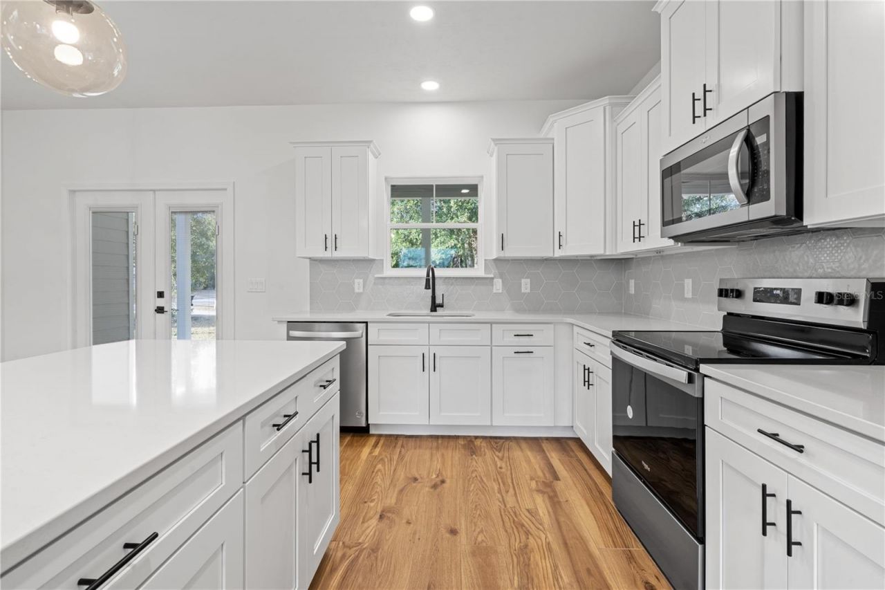 601 Fisher Drive, Bronson, FL 32621 Photo