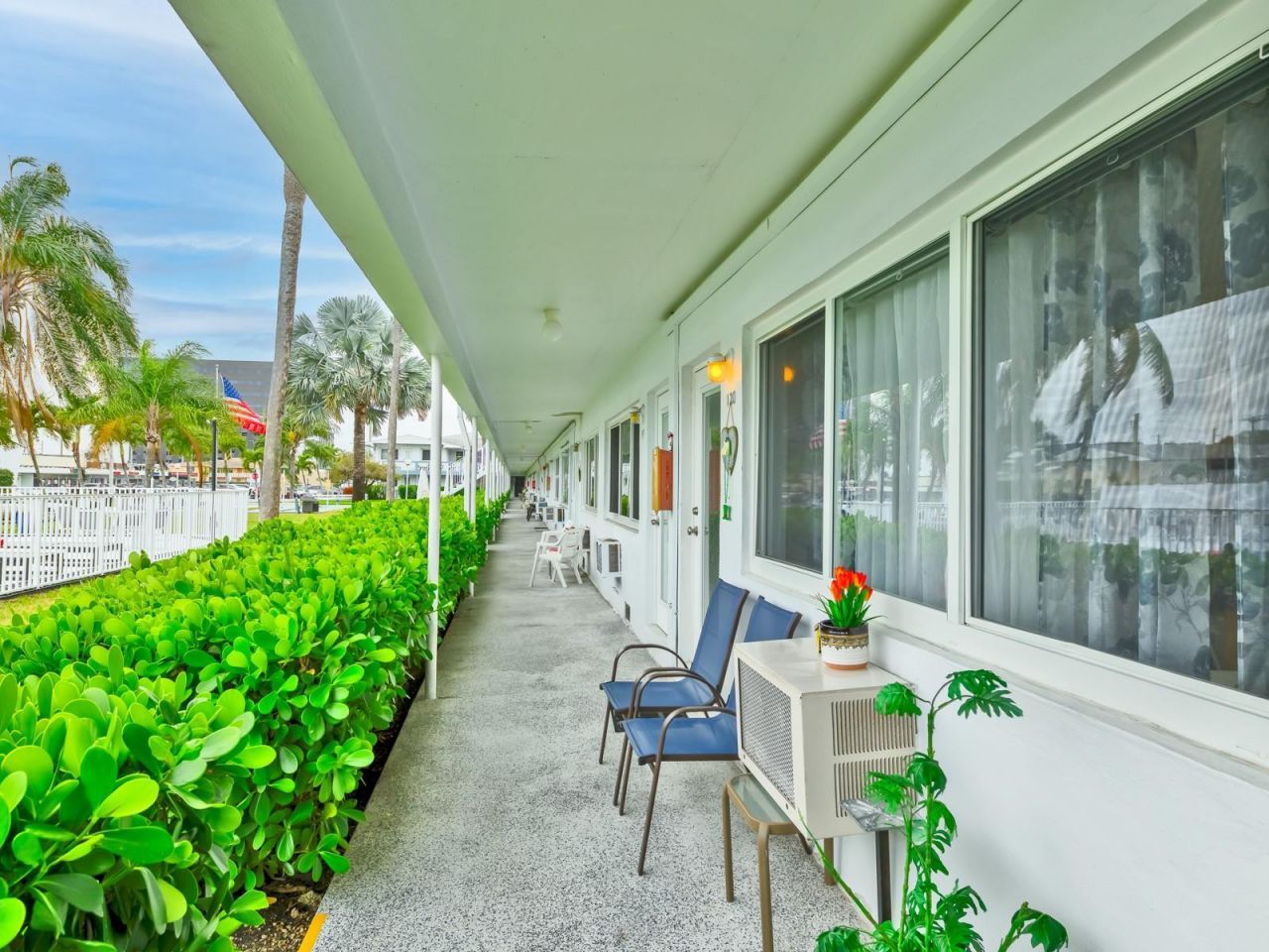 851 Atlantic Shores Boulevard, Unit 120, Hallandale Beach, FL 33009 Photo