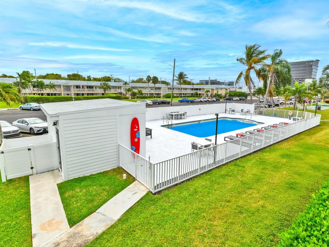 851 Atlantic Shores Boulevard, Unit 120, Hallandale Beach, FL 33009 Photo