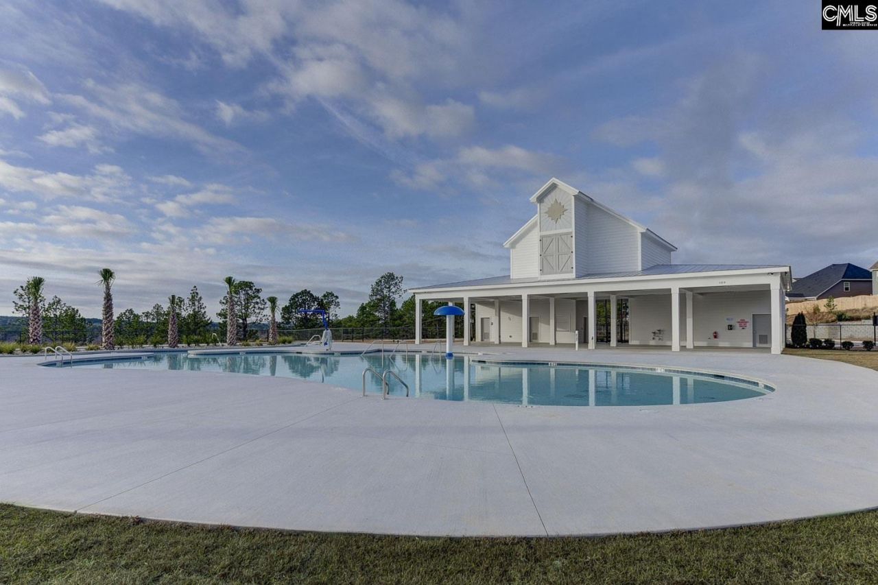 153 Aldergate Drive Photo 13