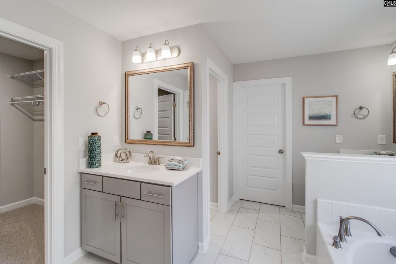 153 Aldergate Drive Photo 31