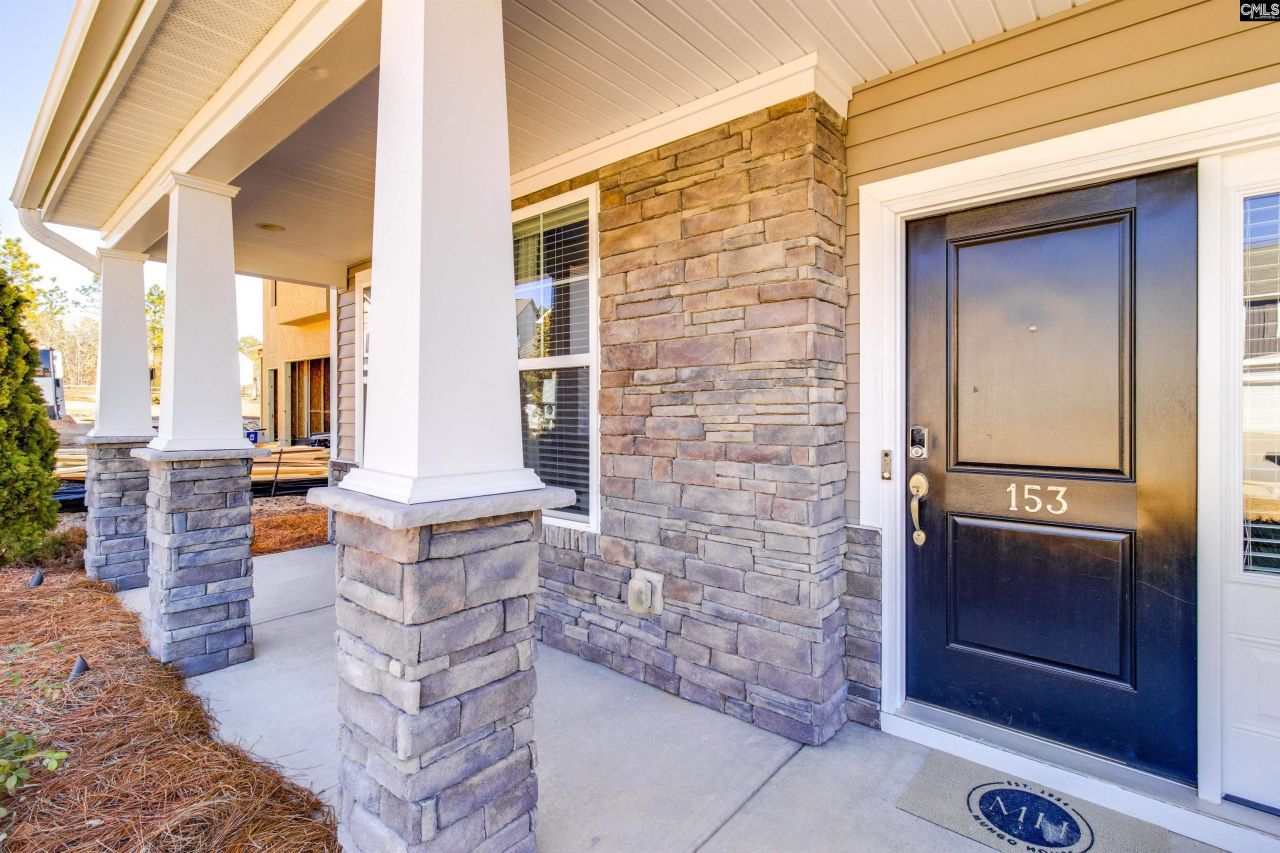 153 Aldergate Drive Photo 4