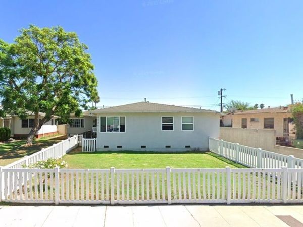 8324 BARNSLEY Avenue, Westchester, CA 90045