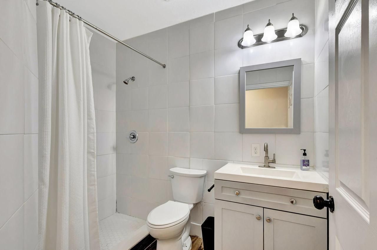 1075 W 30th Street, Riviera Beach, FL 33404 Photo