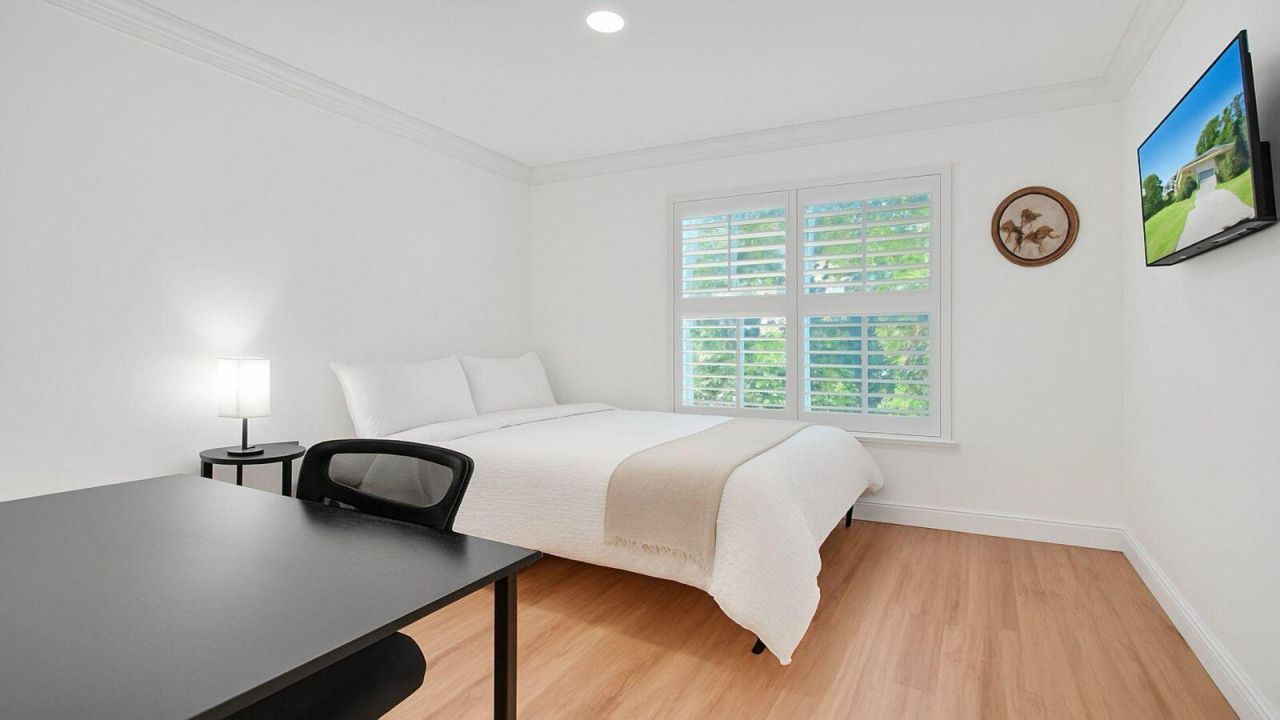 1075 W 30th Street, Riviera Beach, FL 33404 Photo