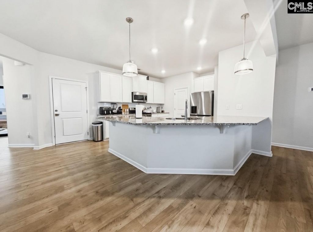 750 Justify Loop Photo 6