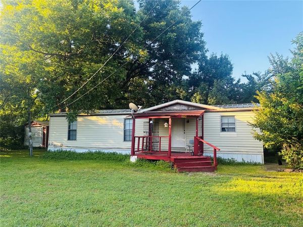 304 S Shannon Street, Wayne, OK 73095